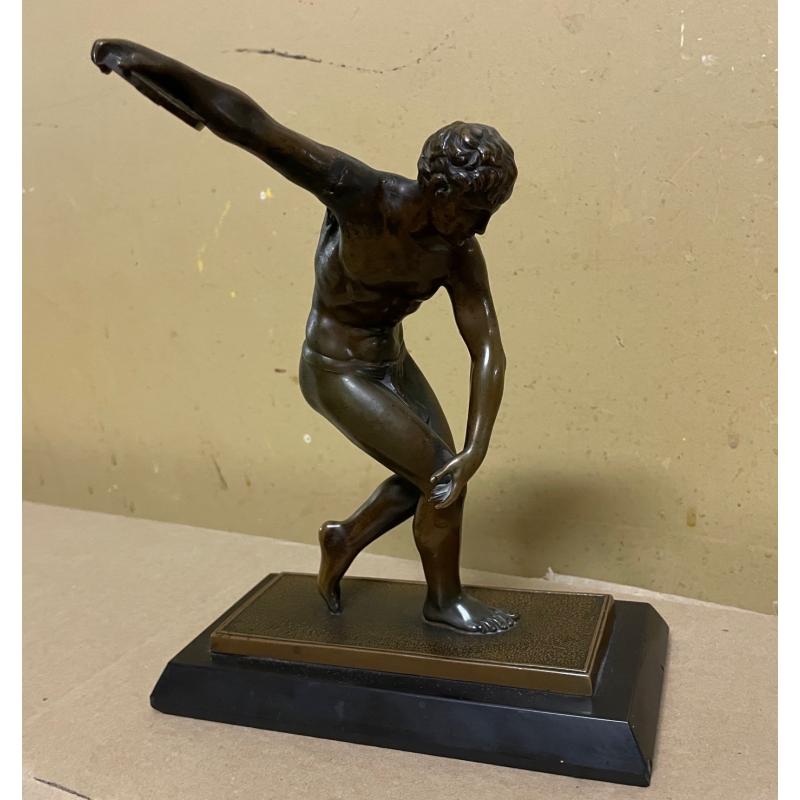 Неизвестный скульптор Дискобол